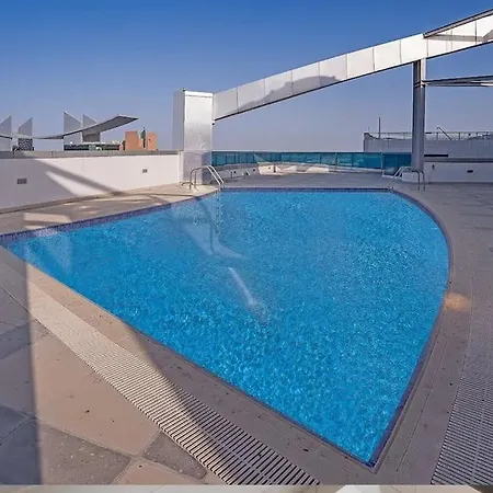 Prime Location 3 Bedroom Beach Front Abu Dhabi Exterior photo