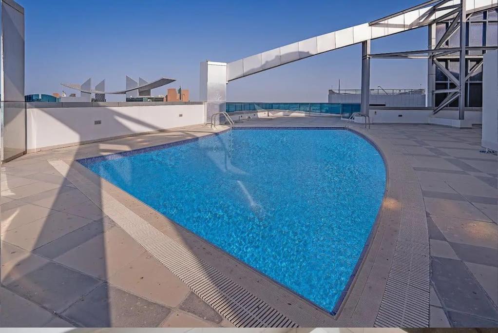Prime Location 3 Bedroom Front Apartment